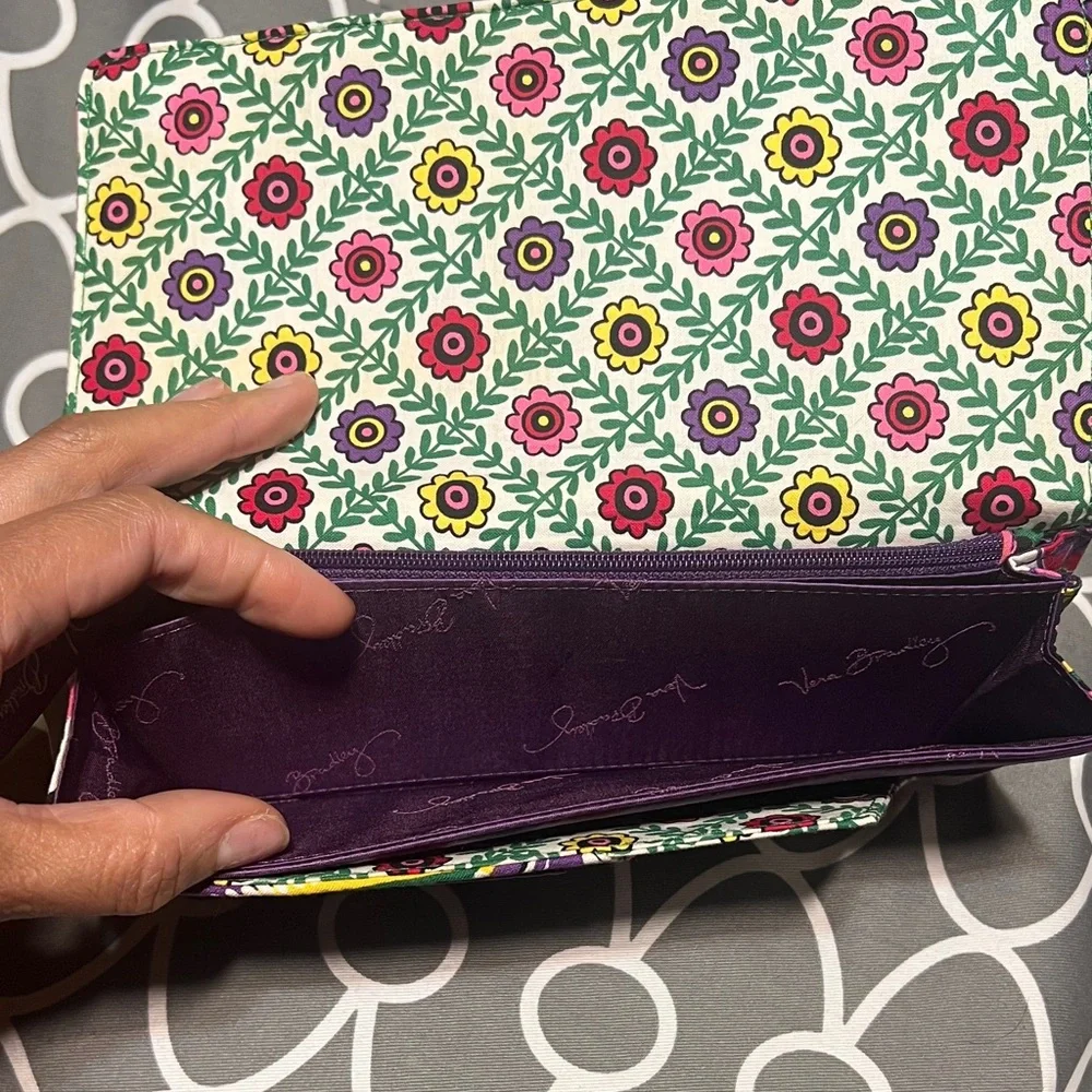 Vera Bradley Wallet - Picture 3 of 6